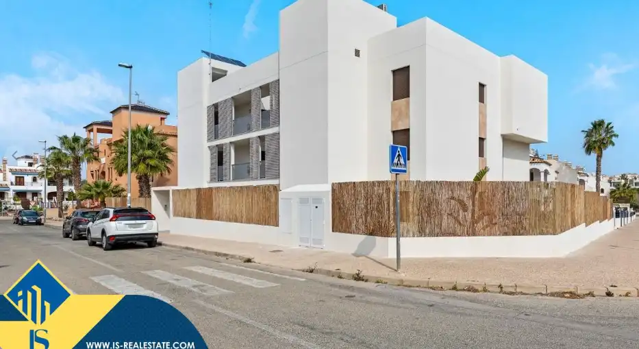Apartament amb piscina en venda a Orihuela Costa