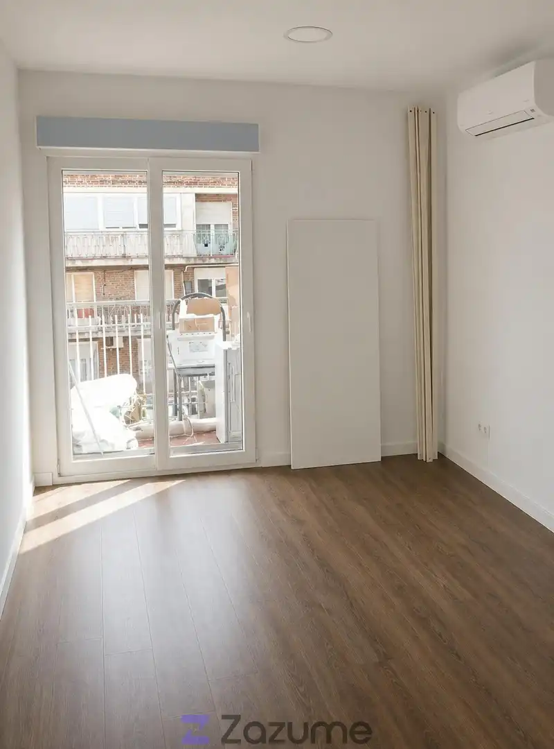 Habitación de Piso de alquiler en Madrid con Aire acondicionado, Calefacción y Horno