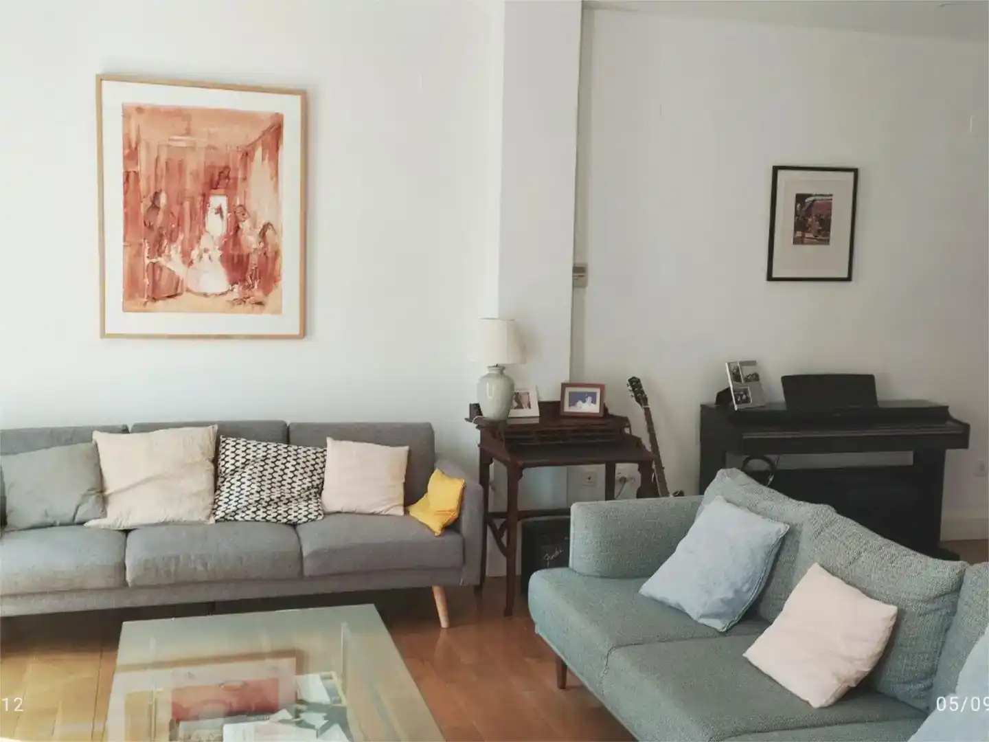 Sala d'estar de Pis de lloguer en  Sevilla Capital amb Aire condicionat i Balcó