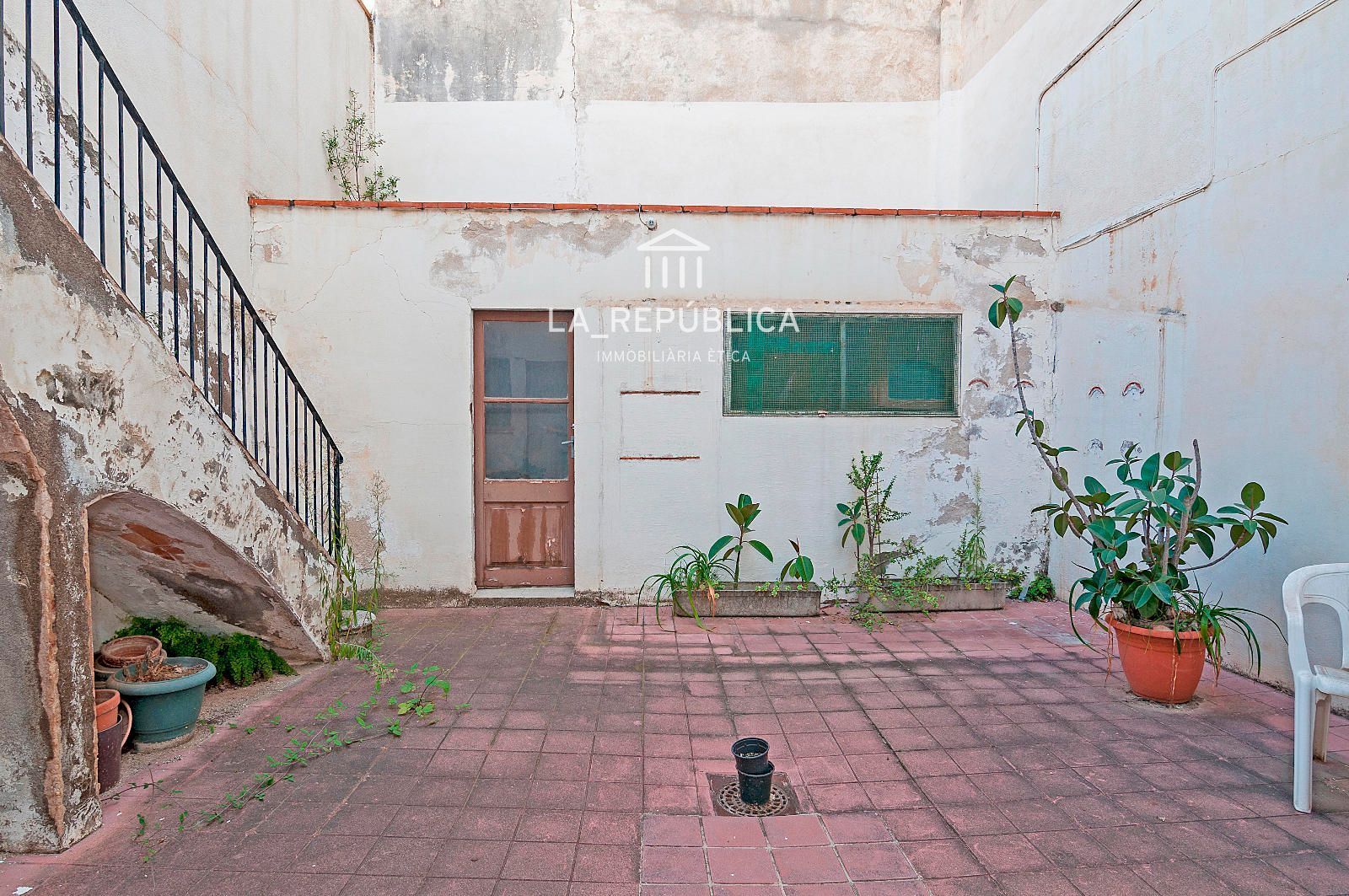 Exterior view of House or chalet for sale in Mataró  with Heating, Terrace and Storage room