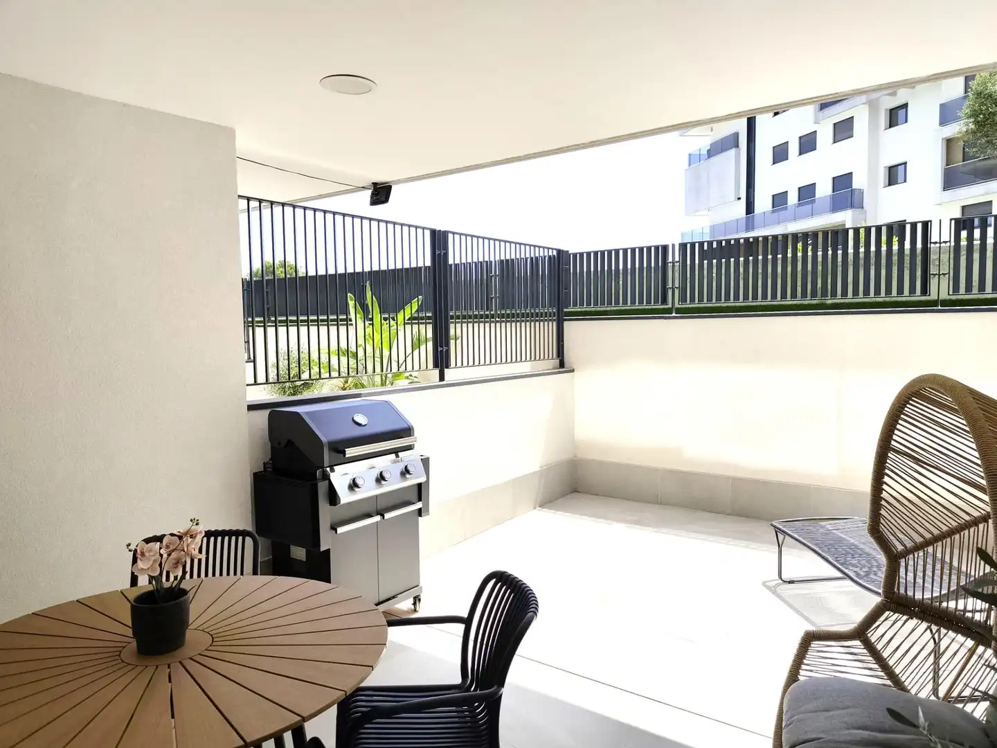 Terrace of Ground floor for rent in Orihuela  with Air Conditioner, Heating and Private garden