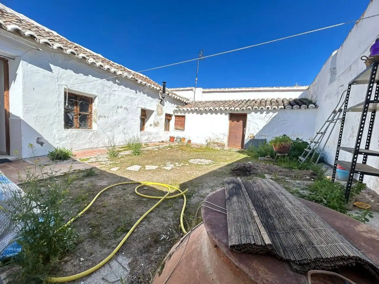 Exterior view of Houses for sale in Casasbuenas  with Private garden and Alarm