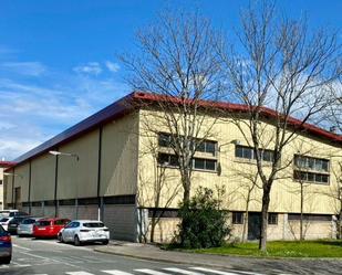 Vista exterior de Nau industrial en venda en Zarautz