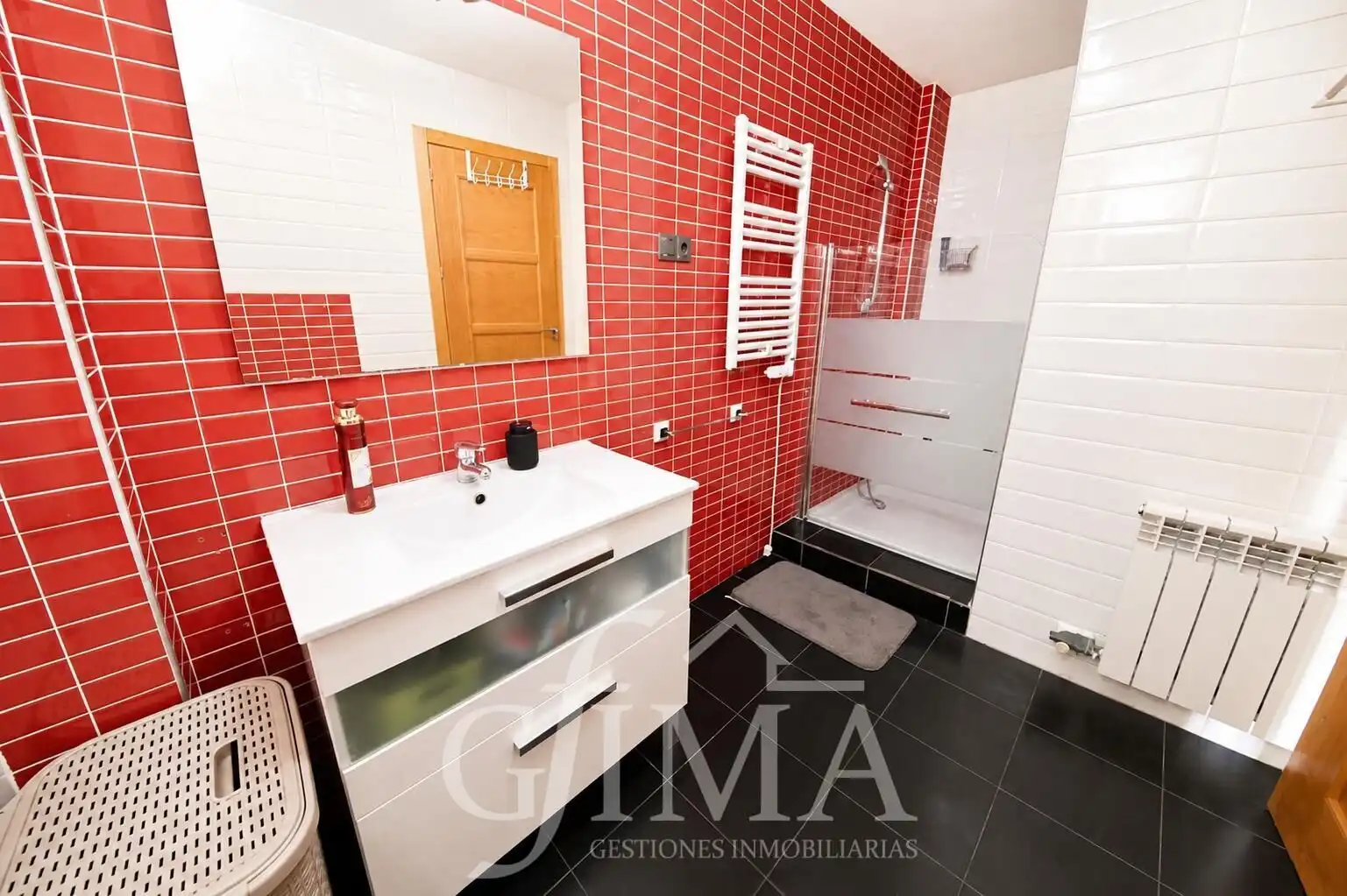 Baño de Casa adosada en venta en Tomelloso con Calefacción y Amueblado