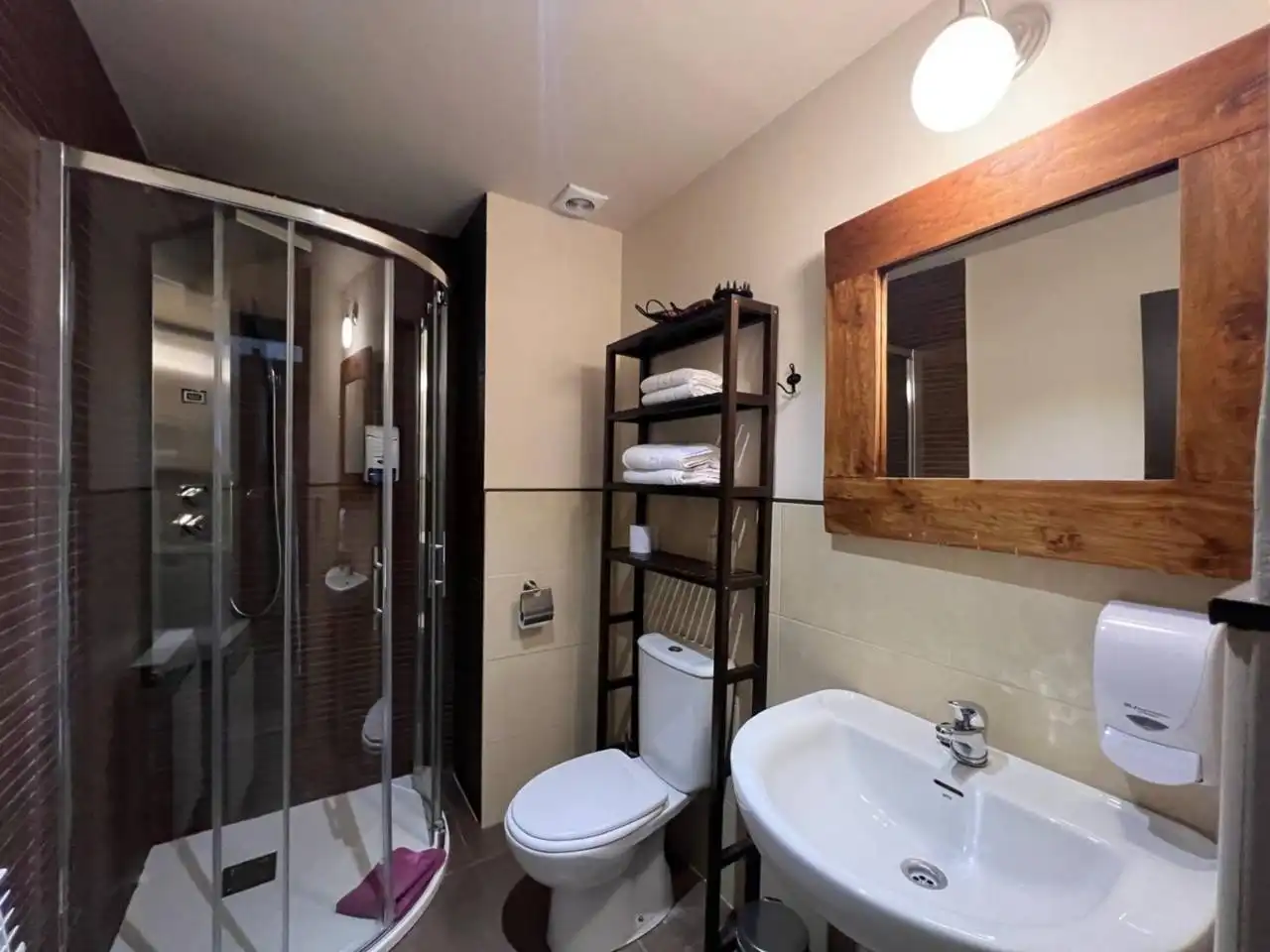 Bathroom of Buildings for sale in Tardajos