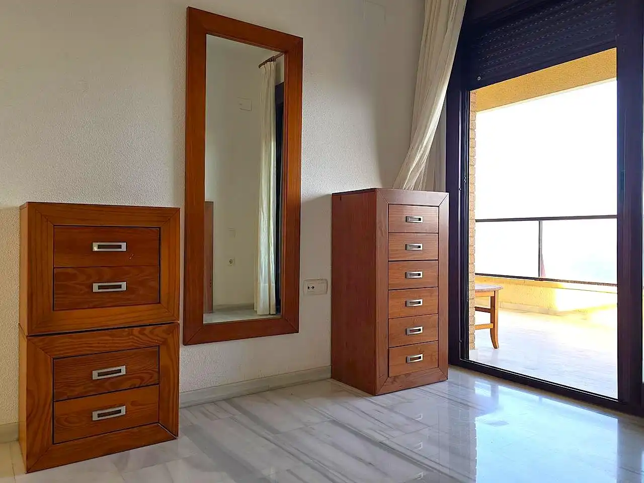 Flat for rent in Calle Presidente Adolfo Suárez, Via Parque