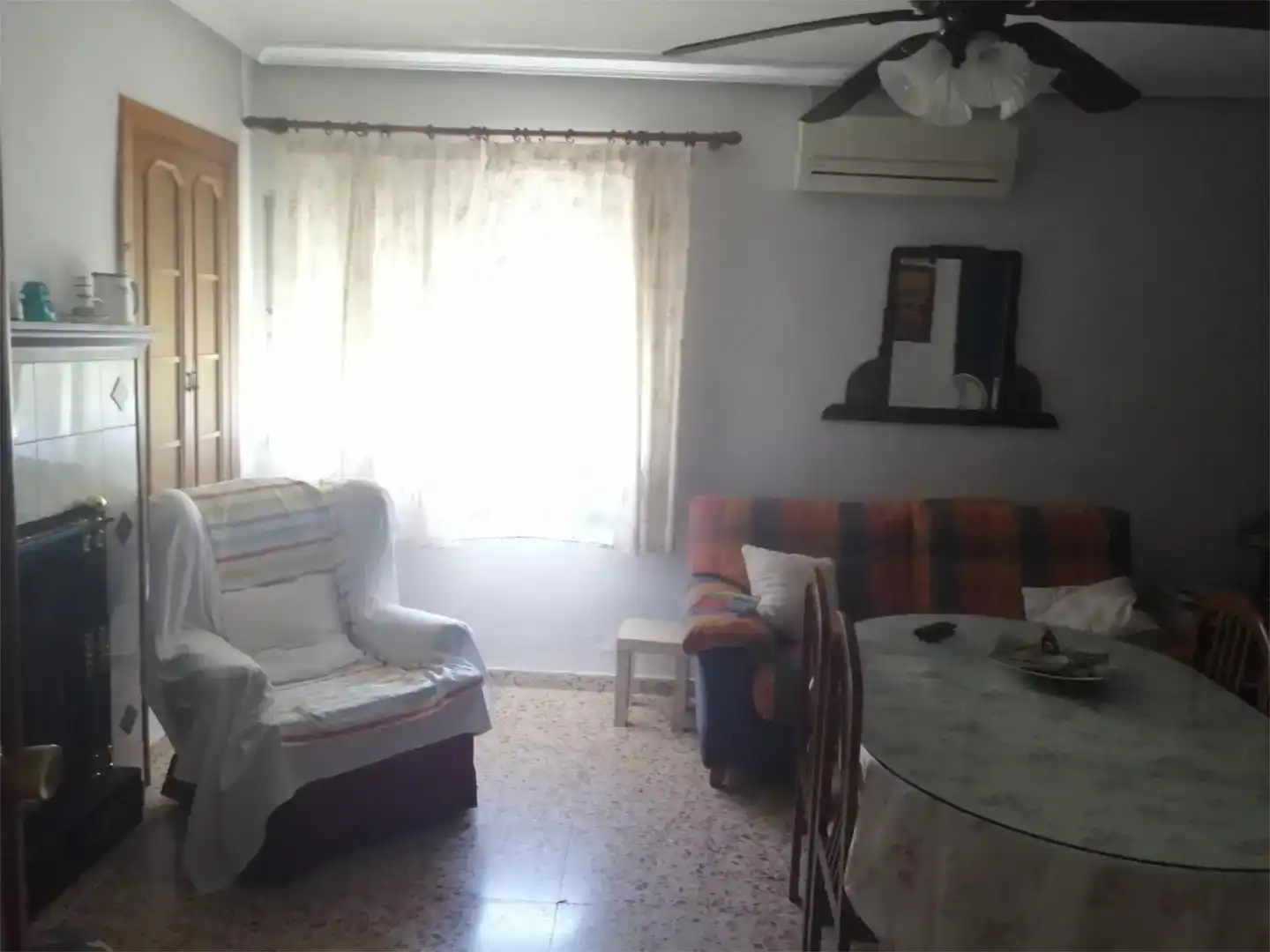 Sala d'estar de Casa o xalet en venda en Valdeastillas - Fuentezuelas