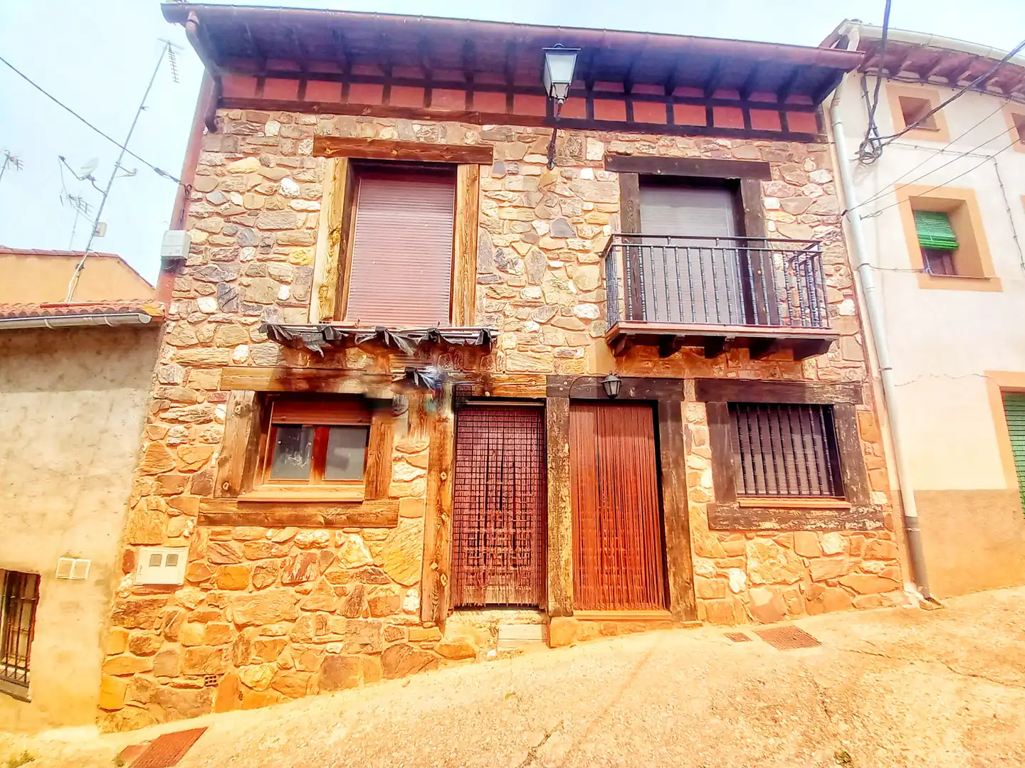 Casa adosada en venta en Calle Olmo, 8, Ayllón