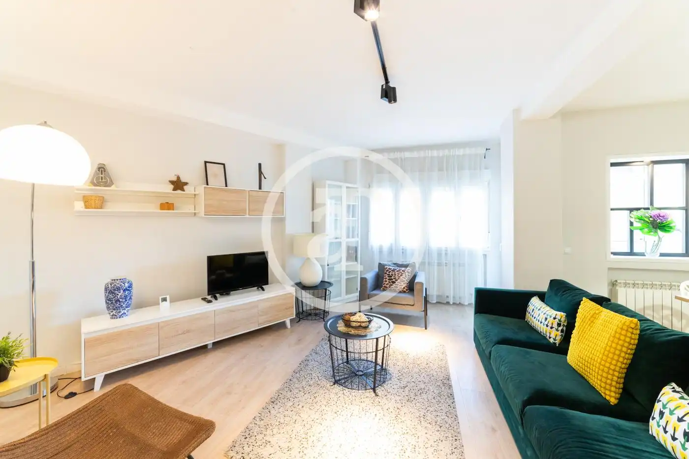 Wohnzimmer von Wohnung zur Miete in Madrid mit Klimaanlage, Möbliert und Ofen