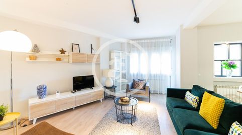 Photo 2 of Flat for rent in Calle de Oña, Virgen del Cortijo - Manoteras, Madrid Capital