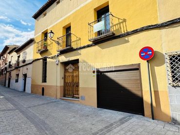 House with balcony for sale in Casco Histórico