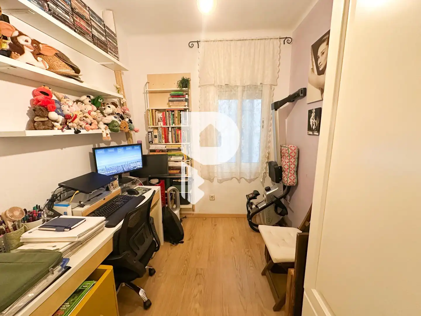 Bedroom of Flat for sale in Cornellà de Llobregat  with Air Conditioner, Heating and Parquet flooring