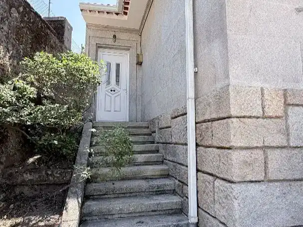 Vista exterior de Casa o xalet en venda en Pontevedra Capital 
