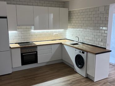 Piso con balcón en venta en Barrio el Mesón 17