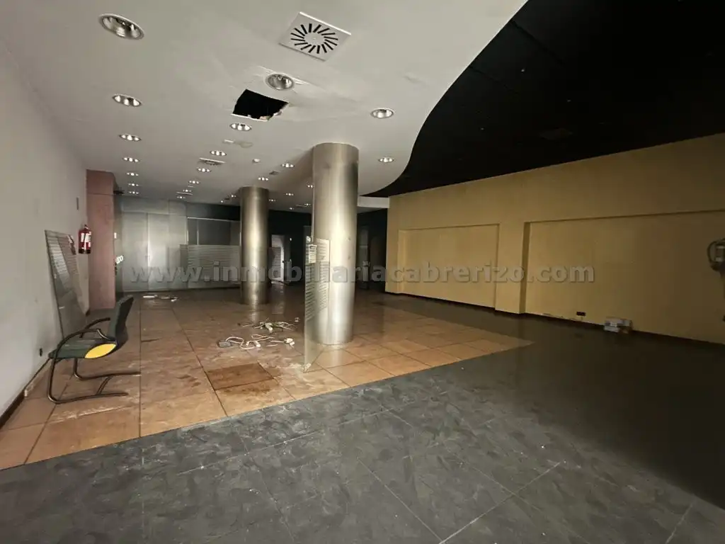 Local comercial de lloguer a Avenida de la Paz, imagen 5