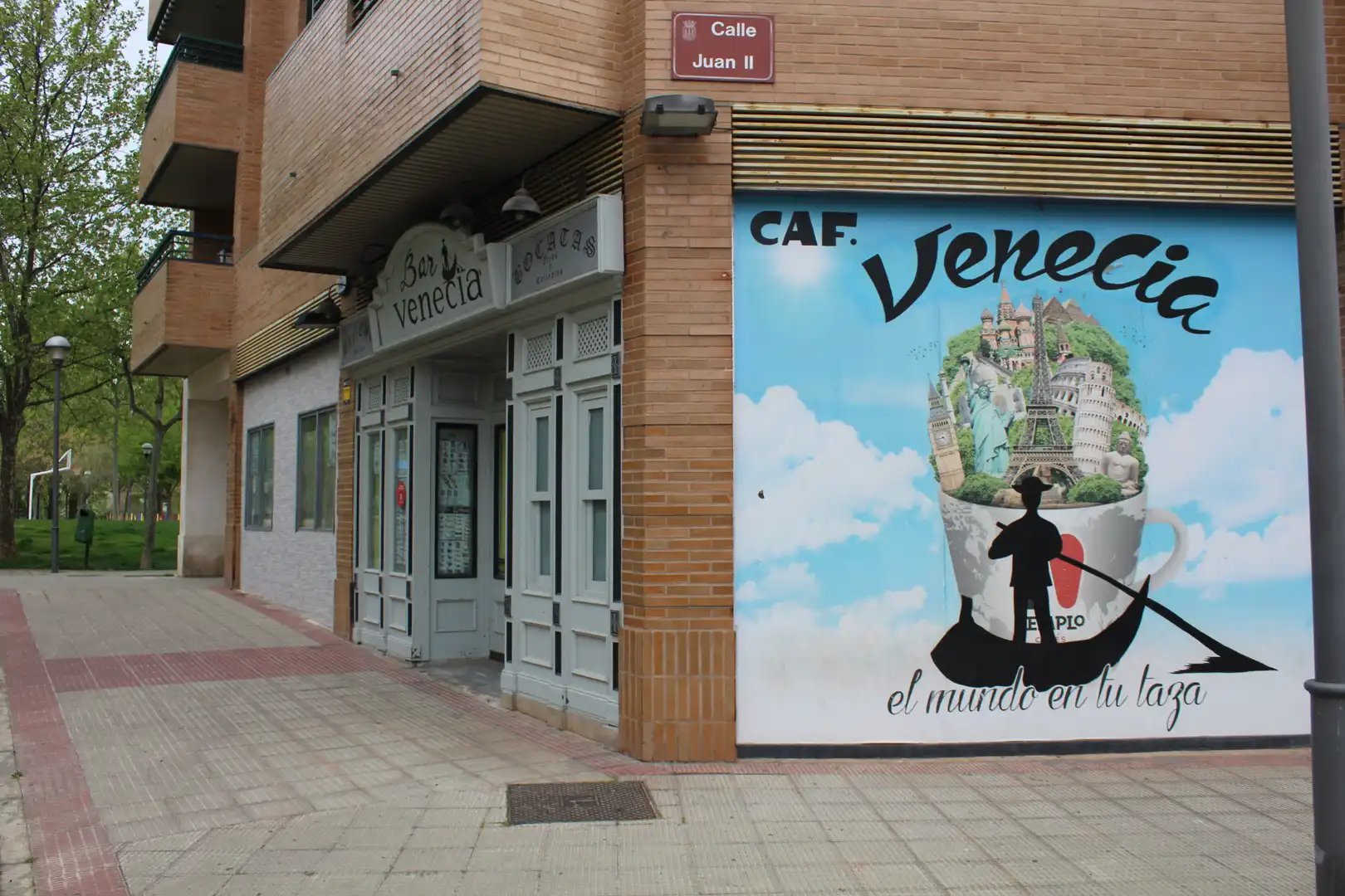 Local en venda en  Logroño amb Aire condicionat i Moblat