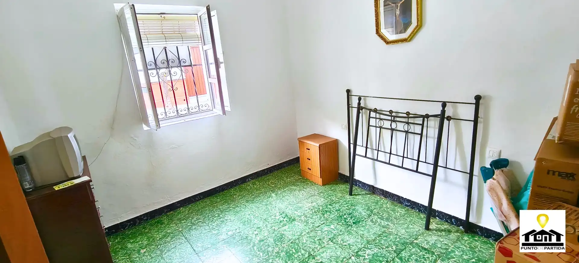 Dormitori de Casa o xalet en venda en La Palma del Condado amb Traster, Moblat i TV