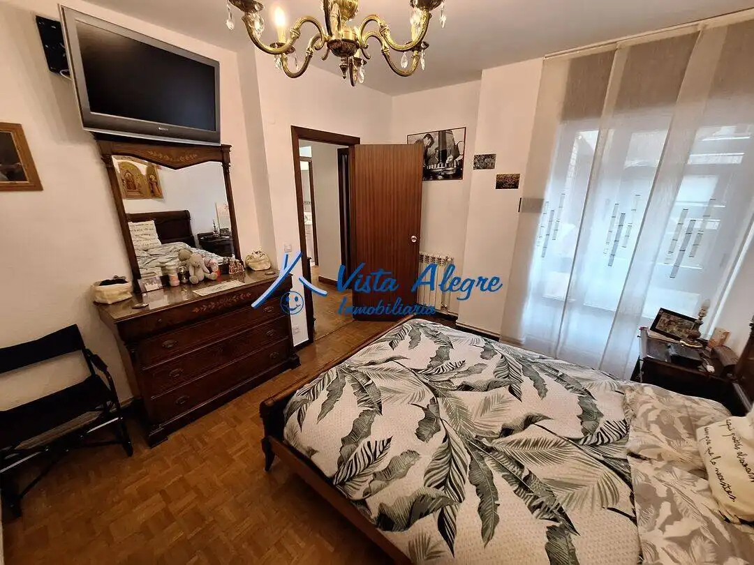 Schlafzimmer von Wohnung zum Verkauf in Haro mit Heizung, Terrasse und Möbliert