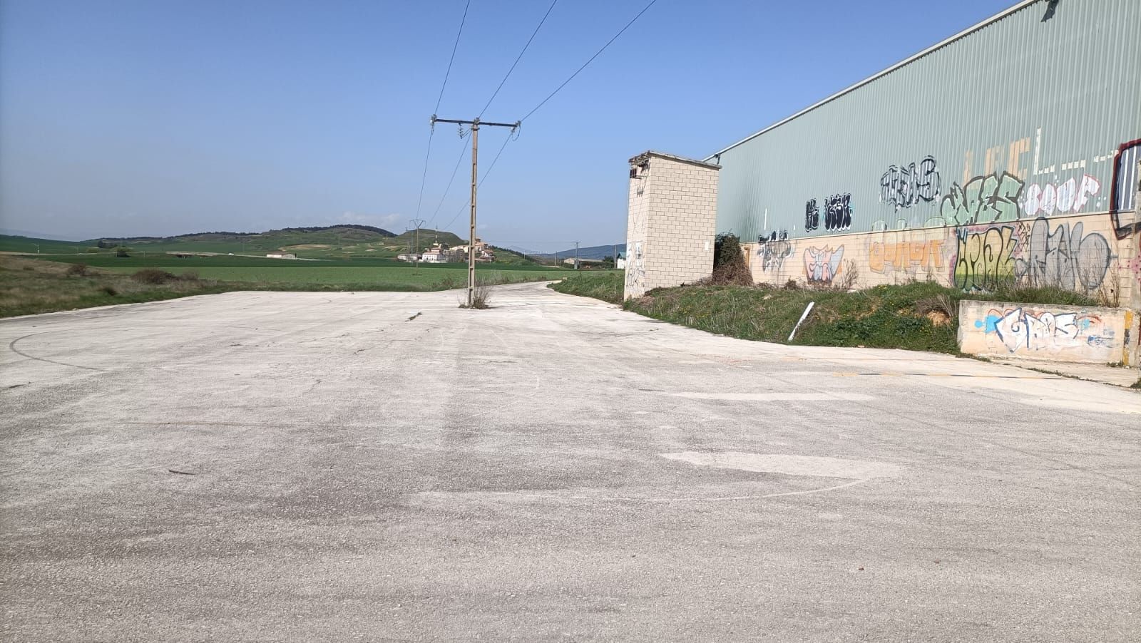 Industrial buildings to rent in Camino Barásoain, Unzué / Untzue
