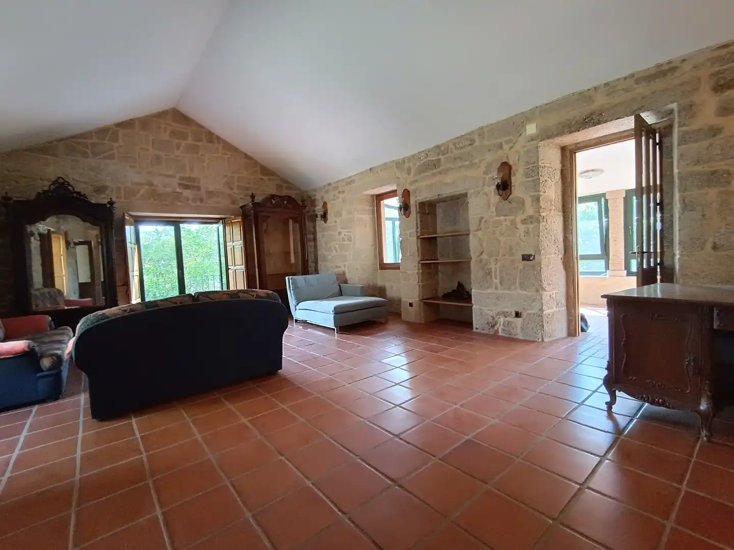 Sala d'estar de Casa o xalet en venda en Soutomaior amb Calefacció, Jardí privat i Terrassa