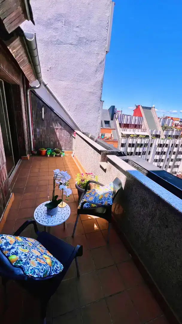 Terrassa de Àtic de lloguer en León Capital  amb Balcó