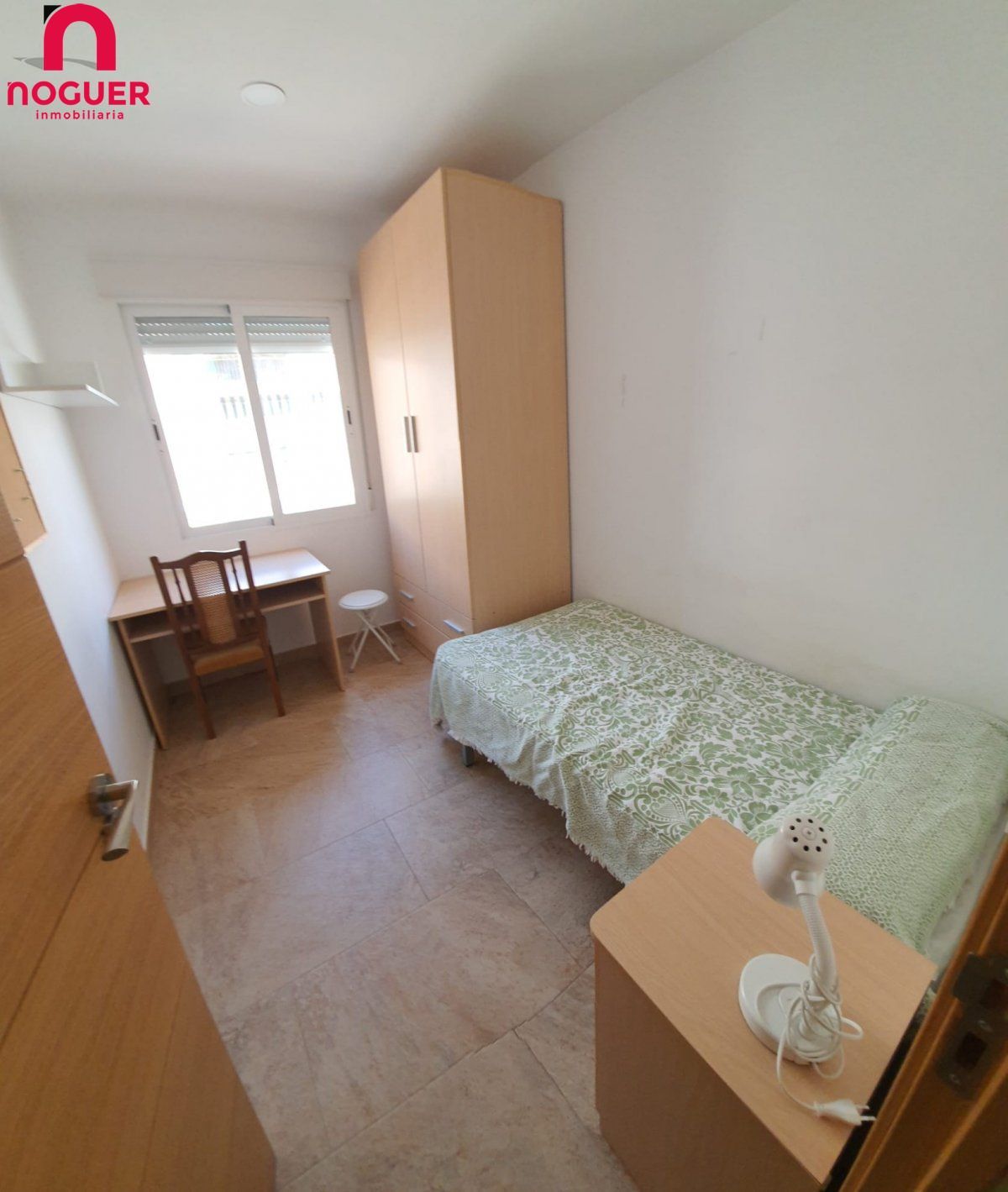 Dormitori de Pis de lloguer en  Córdoba Capital amb Terrassa