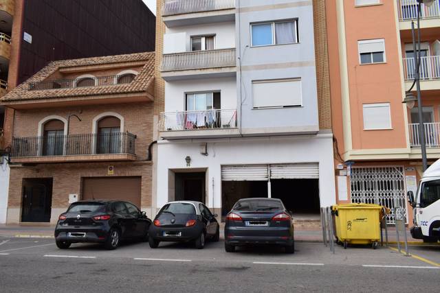 Local comercial en Alquiler en Avinguda dels Hostalets en Puçol Ciudad