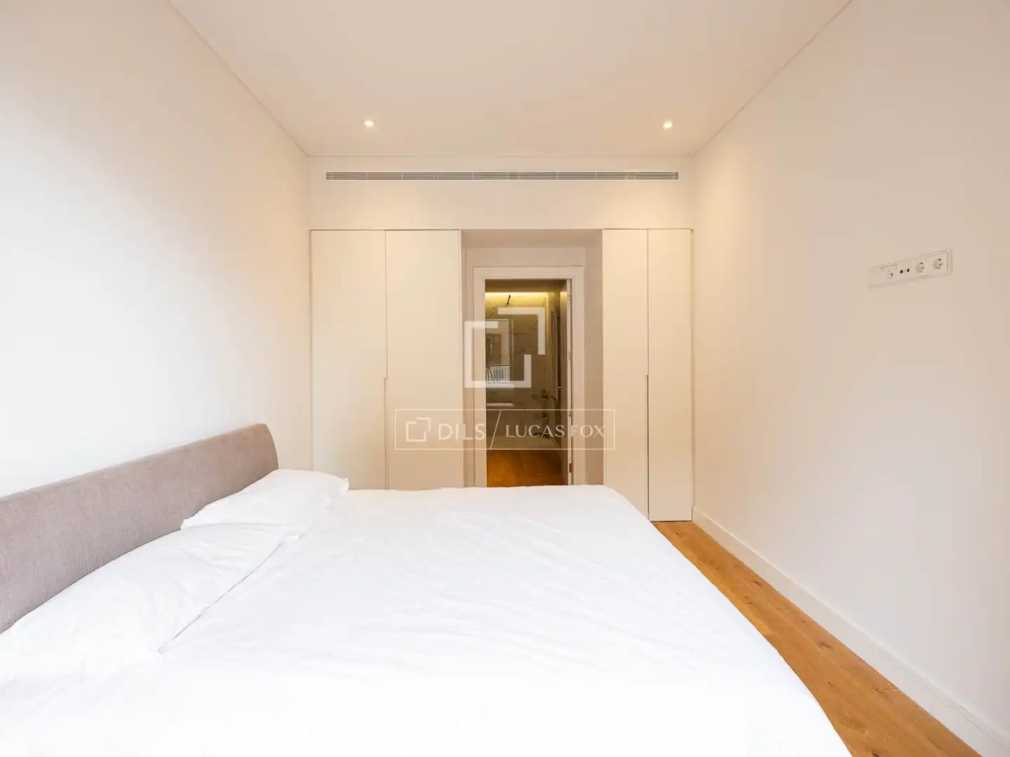 Habitación de Piso de alquiler en Girona con Aire acondicionado, Calefacción y Parquet