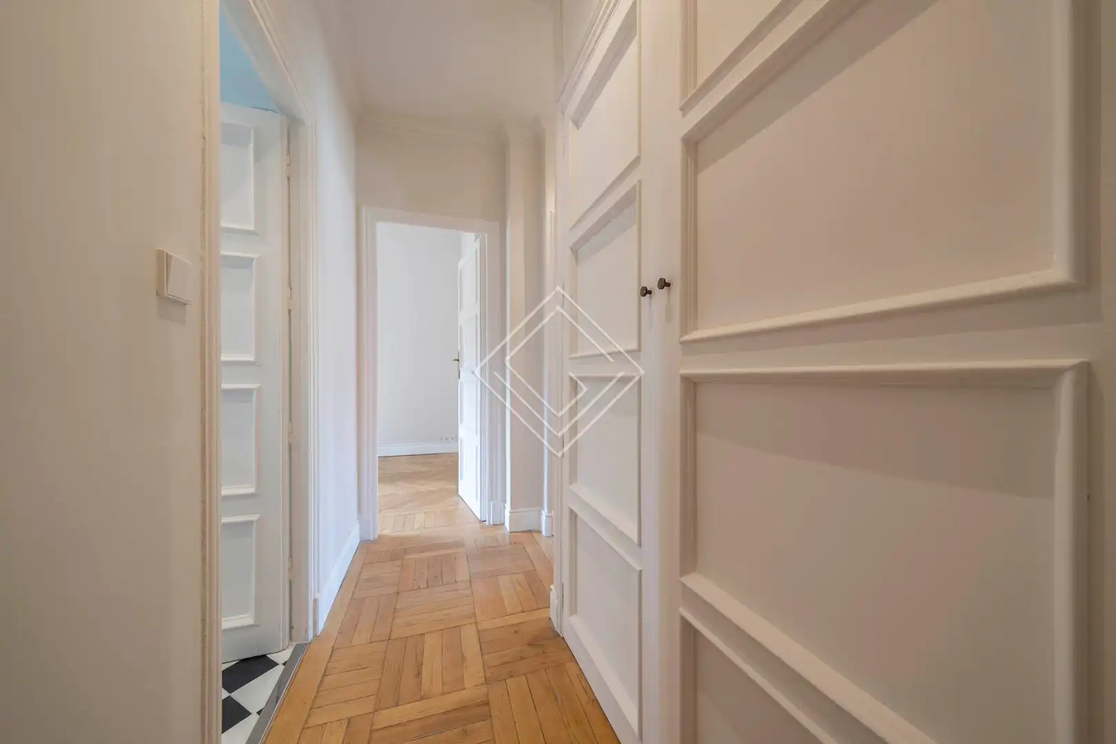 Flat for rent in Madrid  with Air Conditioner, Heating and Storage room