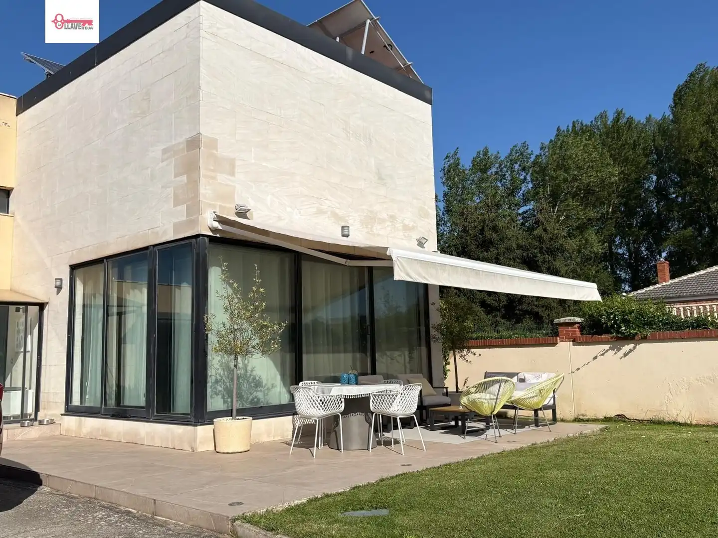 Terraza de Casa o chalet en venta en Sarracín con Calefacción, Jardín privado y Parquet
