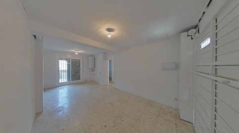 Foto 5 de Casa adosada en venda a C/ Ferrer I Guardia, La Roureda, Viladecans