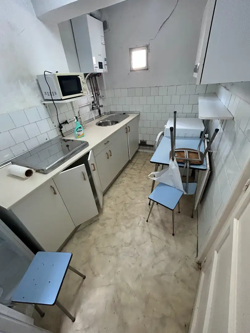 Cuina de Pis en venda en Burgos amb Calefacció i Moblat