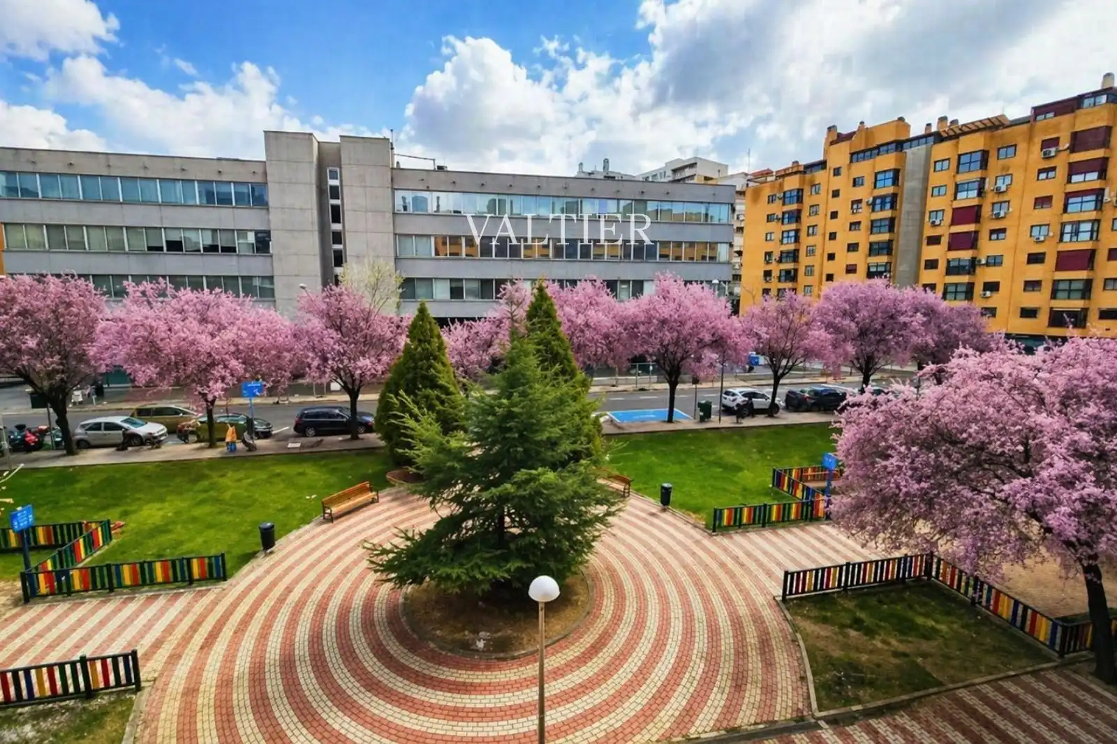 Vista exterior de Pis de lloguer en  Madrid Capital amb Terrassa, Traster i Piscina