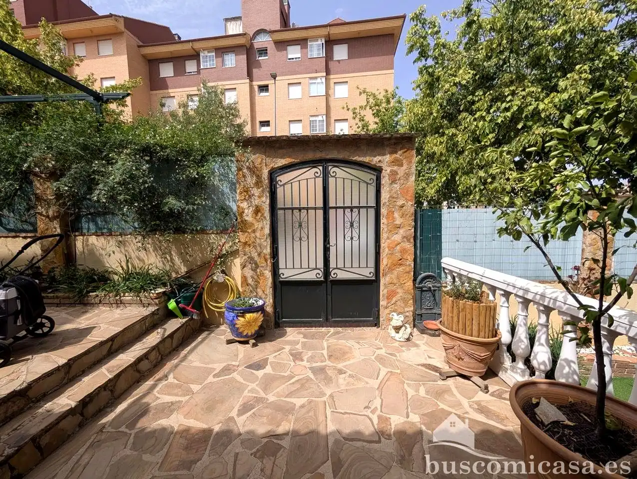 Jardí de Casa o xalet en venda en Linares amb Aire condicionat, Calefacció i Jardí privat