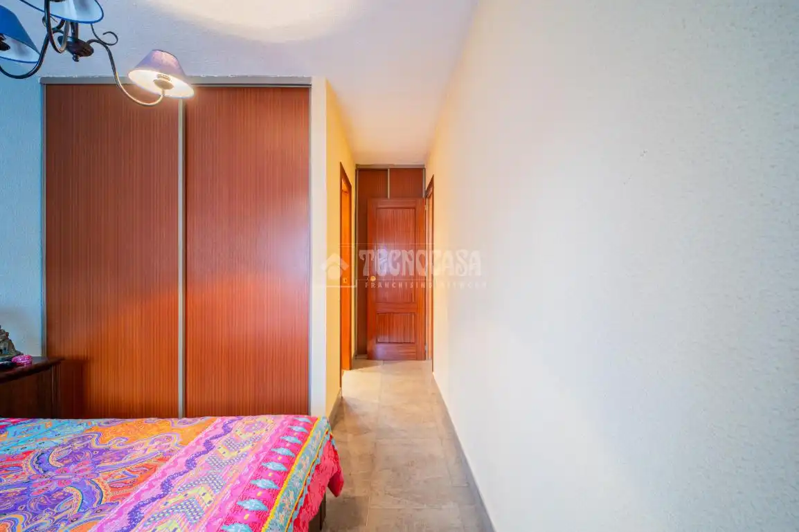 Habitación de Casa adosada en venta en Arganda del Rey con Aire acondicionado y Amueblado