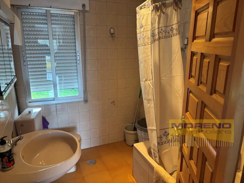 Bany de Casa o xalet en venda en Samos