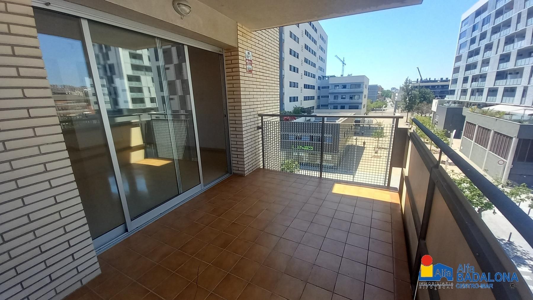 Balcony of Attic to rent in Badalona  with Heating, Terrace and Balcony