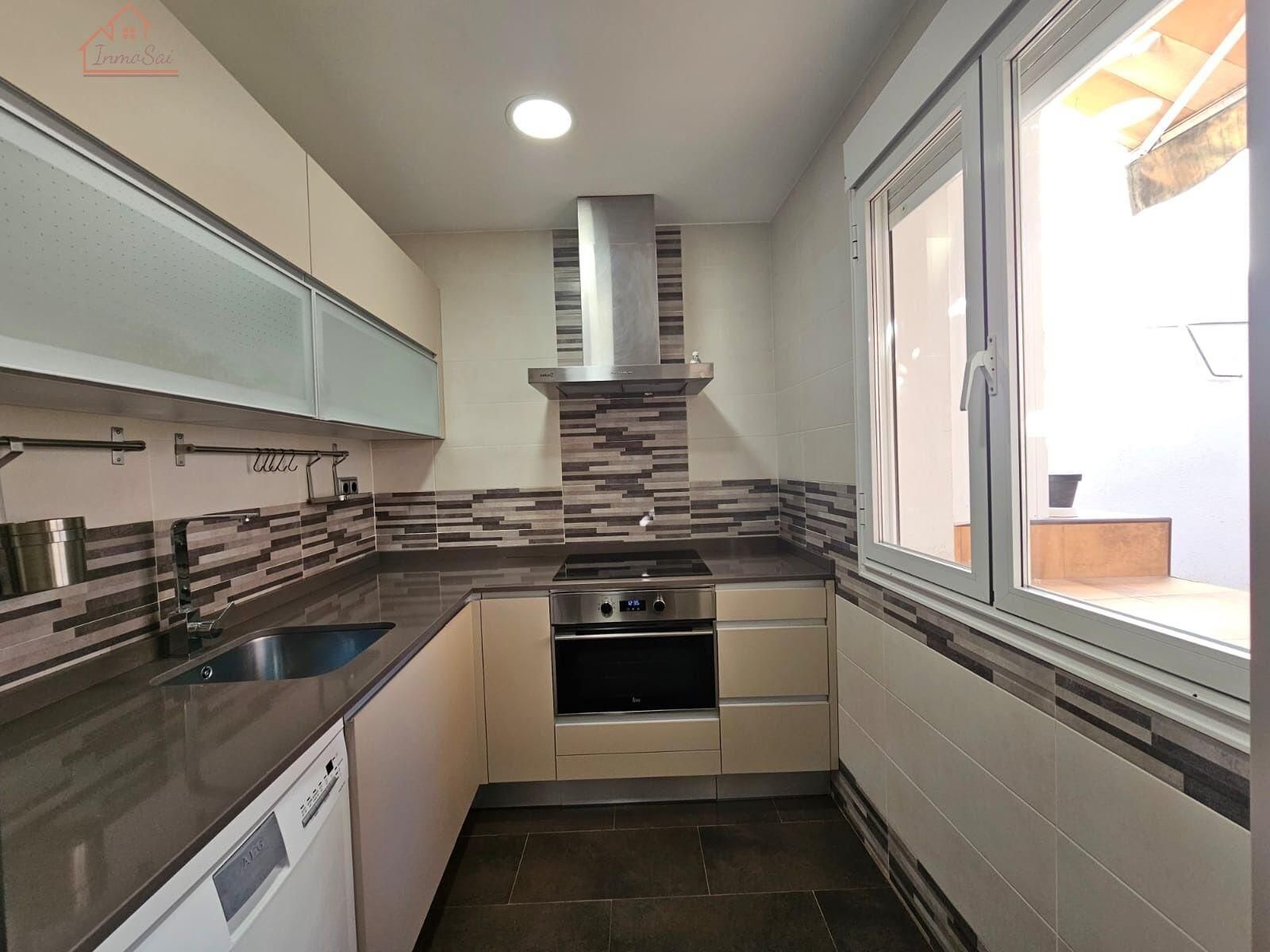 Kitchen of Planta baja to rent in  Madrid Capital  with Air Conditioner, Heating and Terrace