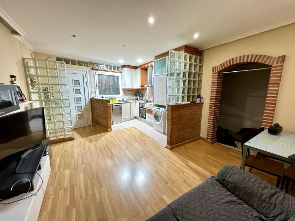 Planta baja for sale in Montcada i Reixac  with Air Conditioner, Heating and Parquet flooring