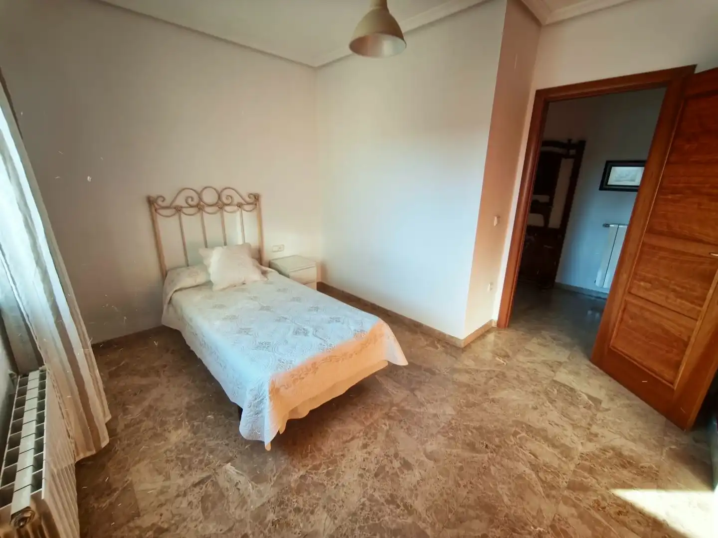 Schlafzimmer von Dachboden zur Miete in Feria