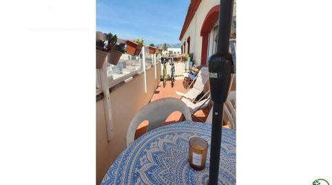 Acogedor apartamento de 85 m con un amplio balcón en pleno centro de Empuriabrava., imatge 2