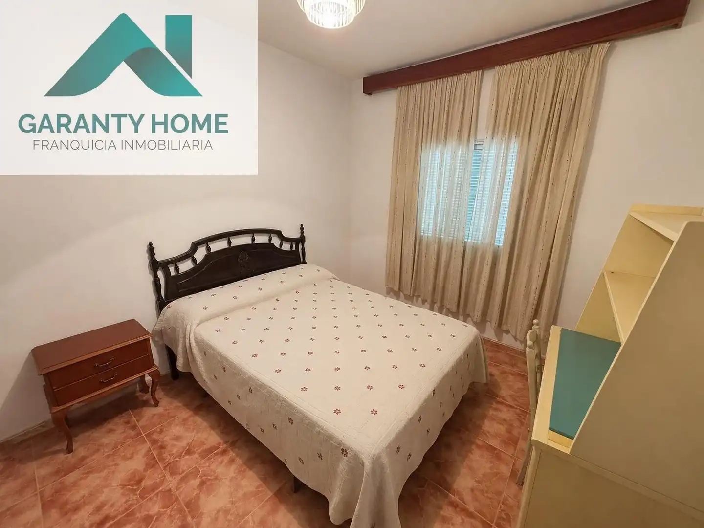 Habitación de Casa o chalet en venta en Martos con Jardín privado, Trastero y Piscina