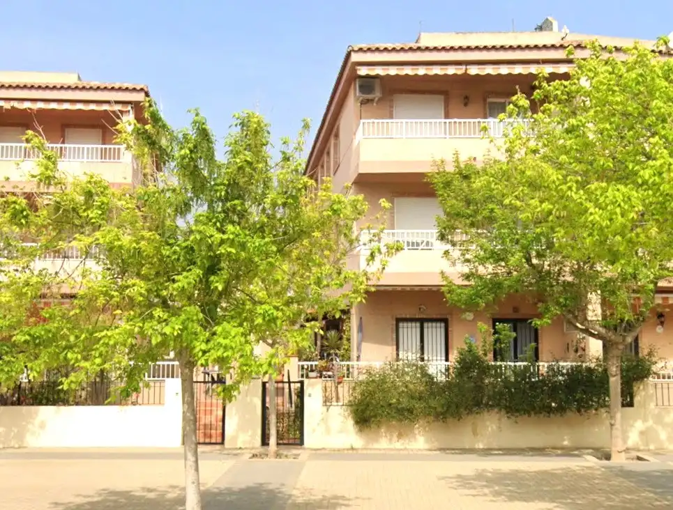 Vista exterior de Piso en venta en Puçol