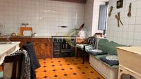 Cuina de Casa o xalet en venda en Aller amb Traster