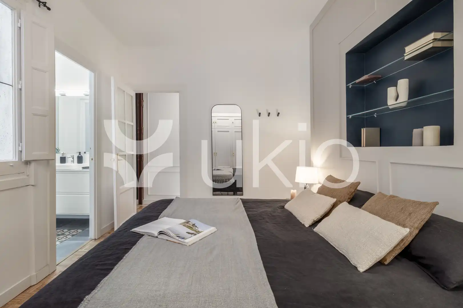 Habitación de Apartamento de alquiler en Madrid con Aire acondicionado, Calefacción y Amueblado