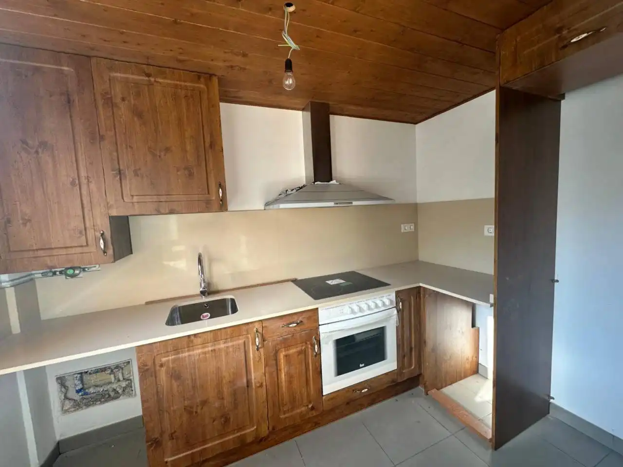 Cocina de Piso en venta en El Pont de Suert con Calefacción, Parquet y Balcón