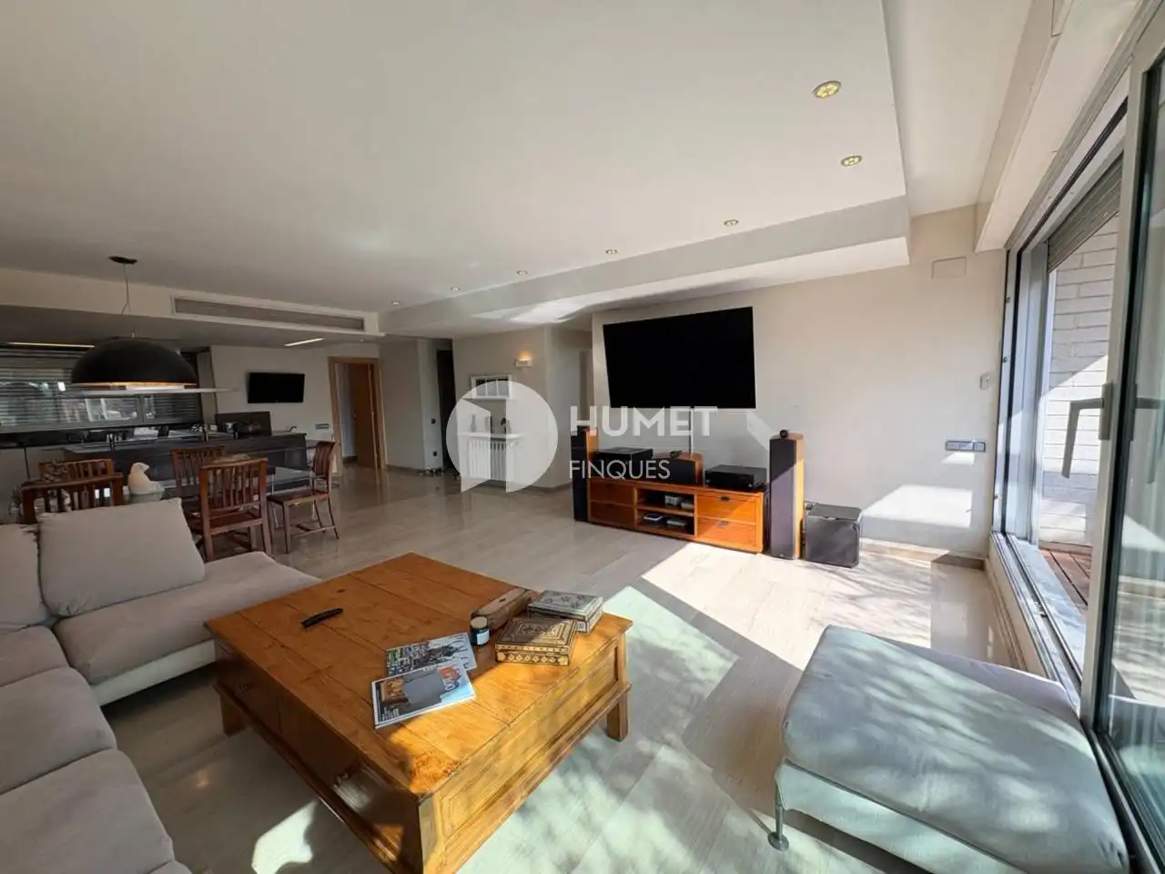 Sala de estar de Casa o chalet en venta en Barcelona con Aire acondicionado, Calefacción y Jardín privado