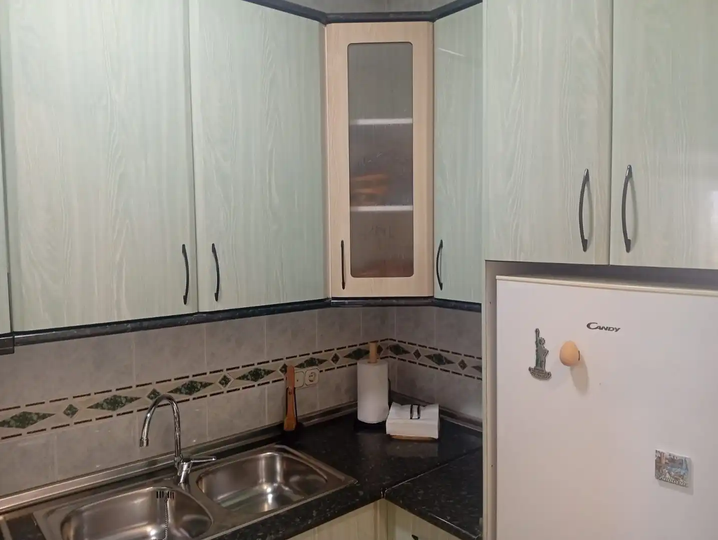 Cocina de Estudio de alquiler en Málaga con Terraza, Amueblado y Piscina comunitaria