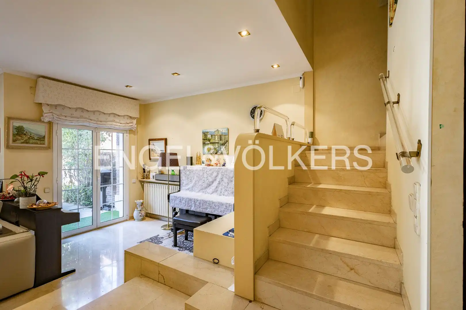 Casa o chalet en venta en Esplugues de Llobregat con Aire acondicionado, Calefacción y Jardín privado