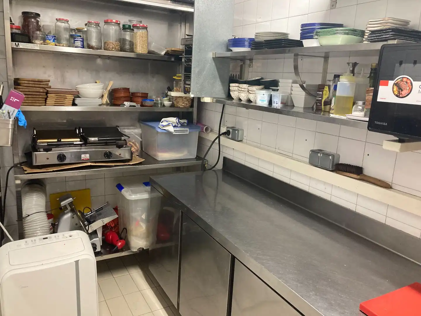 Business premises for transfer in Eixample, imagen 8